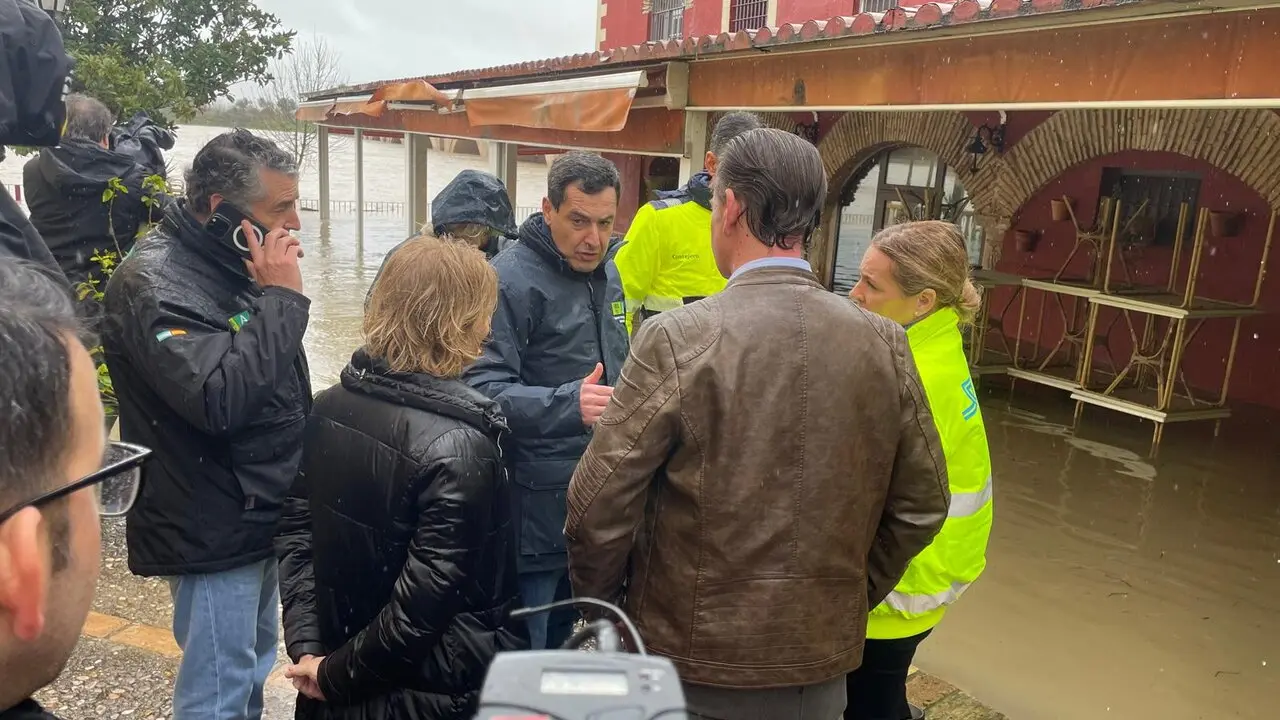  Juanma Moreno, en la zona de La Corta. | Jim&eacute;nez. 