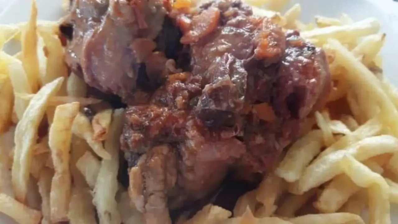  La cola de toro de Casa Moreno "El Ministro" 