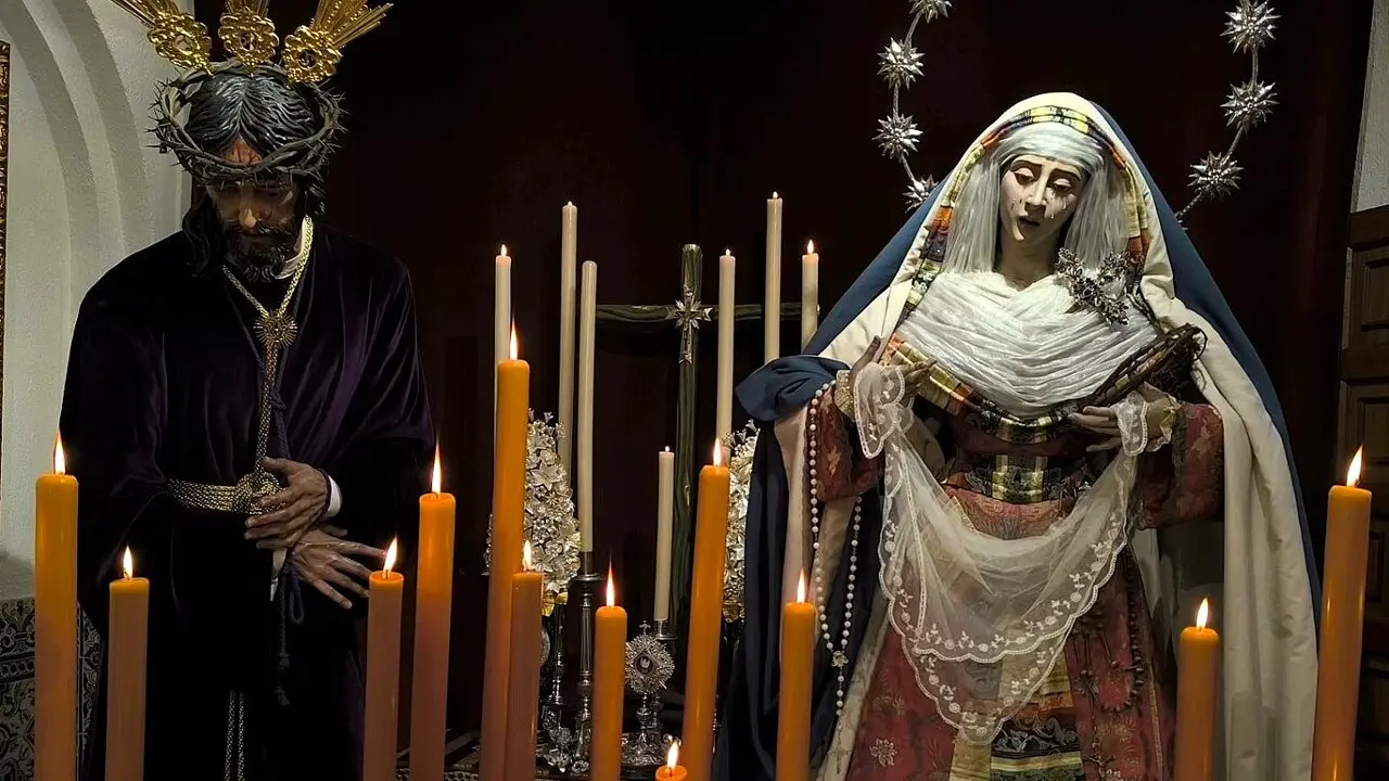  El Se&ntilde;or del Amparo y la Virgen del Consuelo, en el convento de Santa &Aacute;ngela de la Cruz. | Hermandad del Consuelo. 