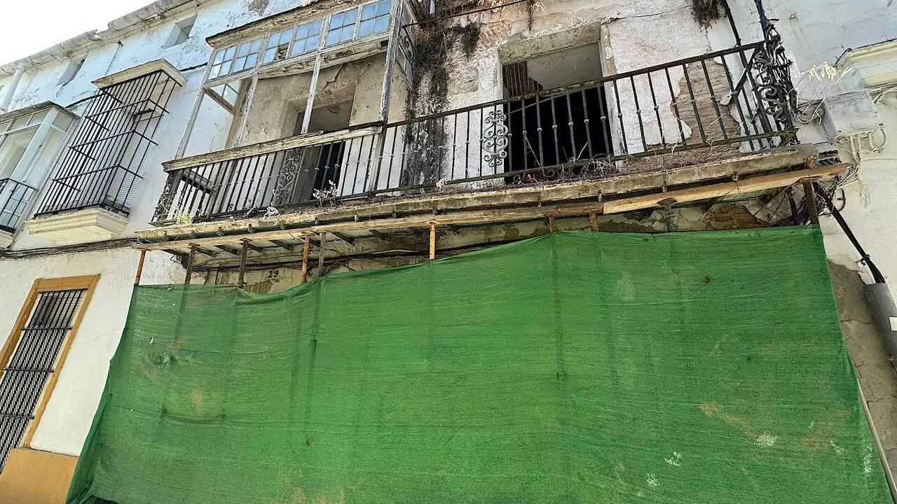  El inmueble de la Calle Francos 29 que sale a licitaci&oacute;n. |  jerez.es 