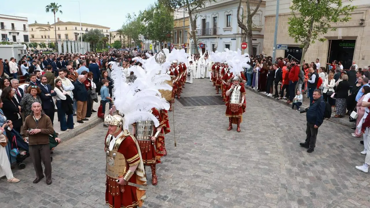  La Guardia Romana de la Hermandad del Transporte, por las calles de Jerez. | Viva Jerez. 