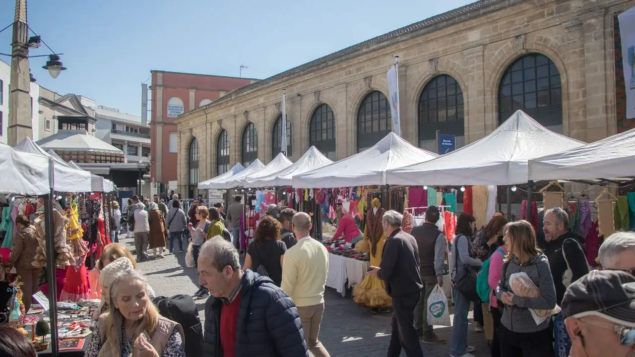  Una actividad al aire libre organizada por la asociaci&oacute;n de comerciantes Acoje. | Viva Jerez. 