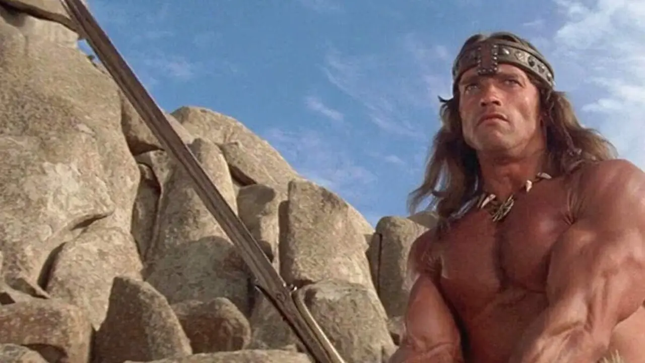  Arnold Schwarzenegger en la m&iacute;tica Conan el B&aacute;rbaro. 
