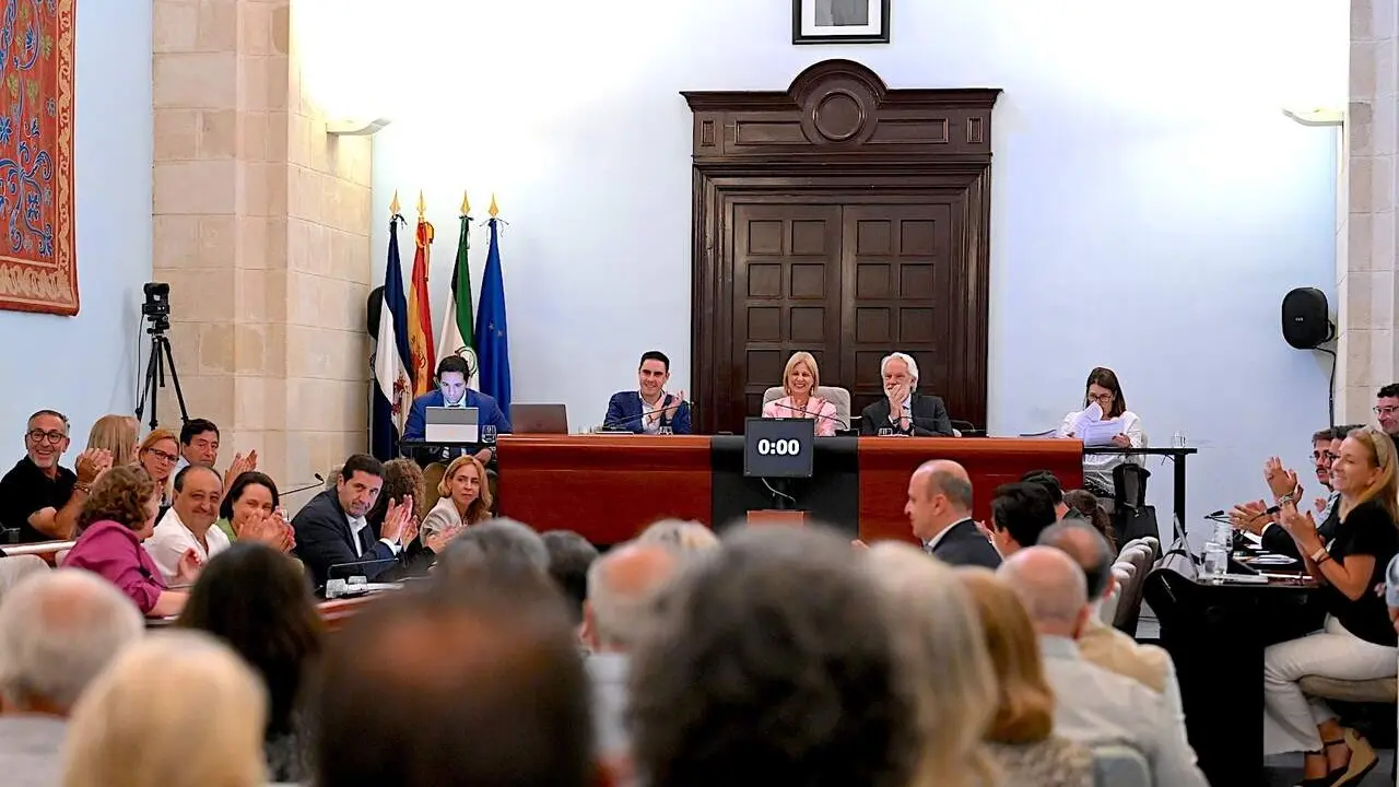  Un momento del Pleno celebrado este viernes en el Ayuntamiento | Jerez.es 