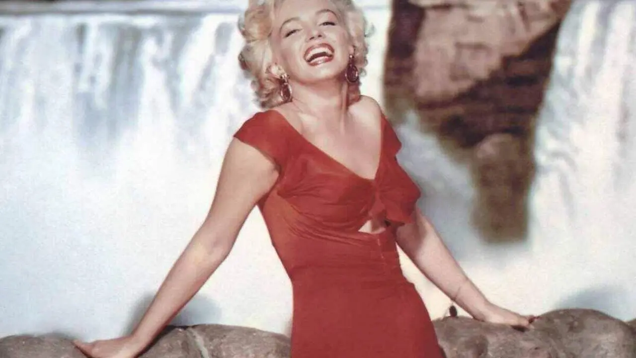  Marilyn Monroe en el rodaje de Ni&aacute;gara. 