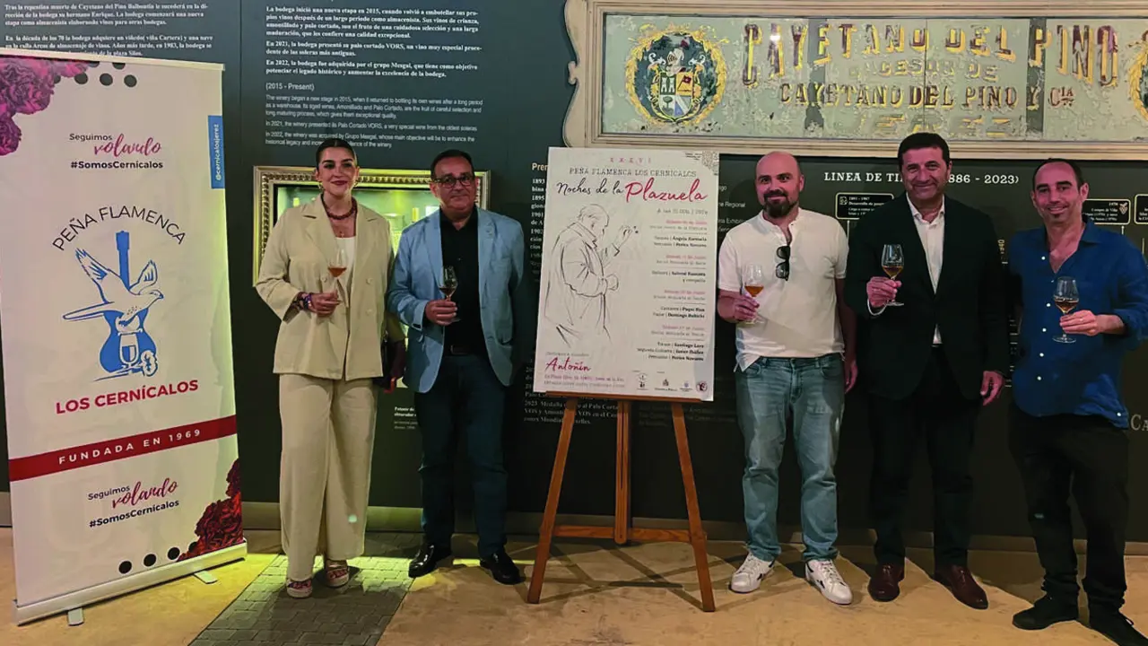  Presentaci&oacute;n del ciclo de Los Cern&iacute;calos en Cayetano del Pino. |  JG 