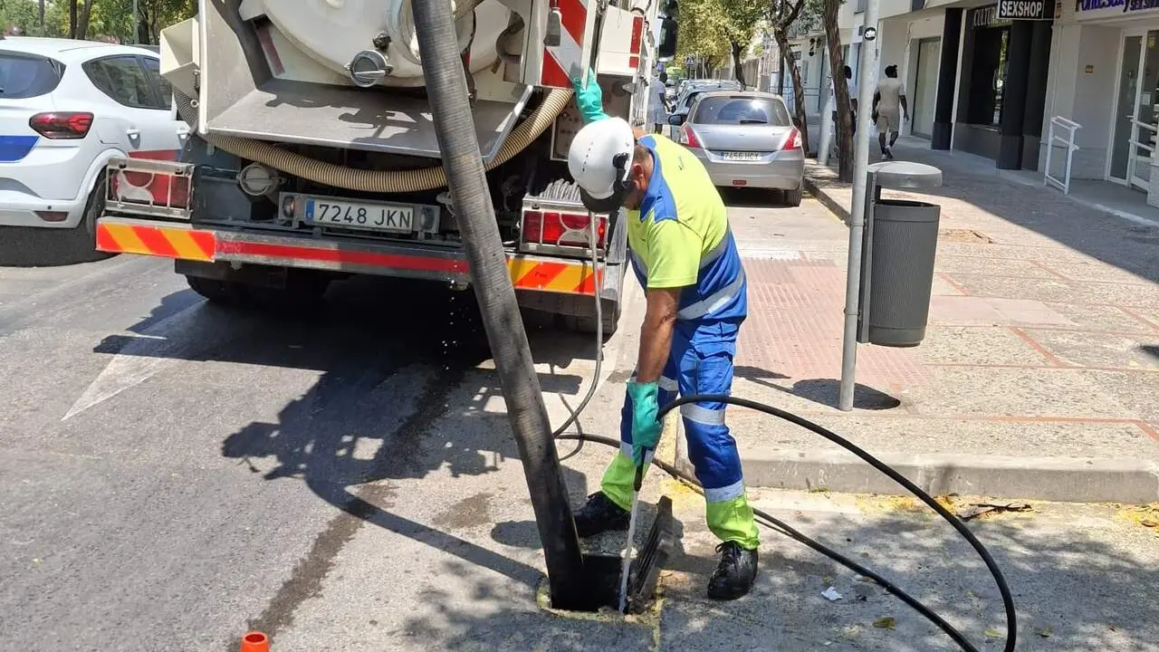  Limpieza de imbornales en Jerez. | Viva Jerez. 