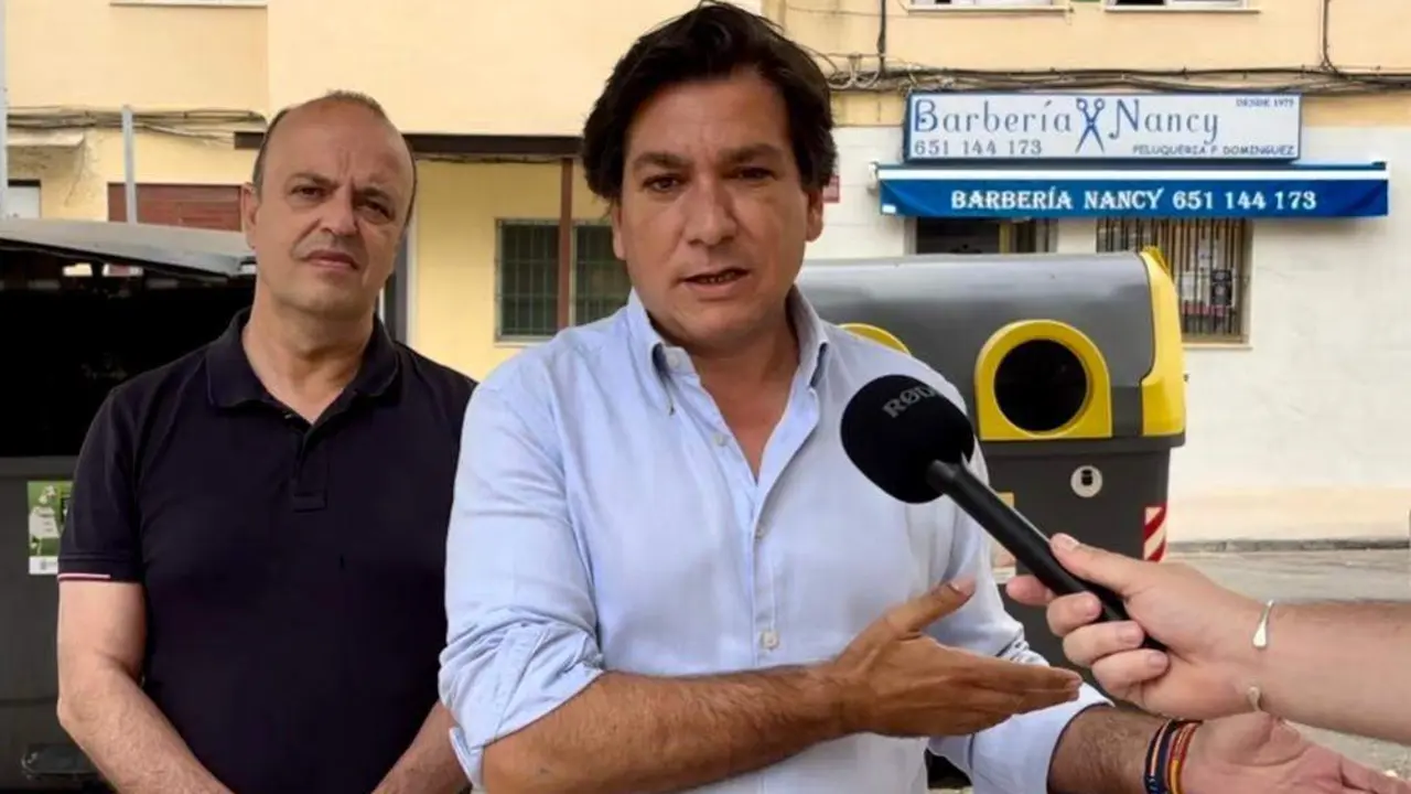  Antonio Fern&aacute;ndez e Ignacio Soto en su visita a Icovesa. |  Vox 