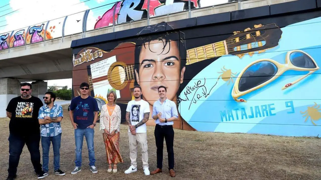  Inauguraci&oacute;n del grafiti dedicado a Migue Ben&iacute;tez en San Jos&eacute; Obrero.  - Viva 