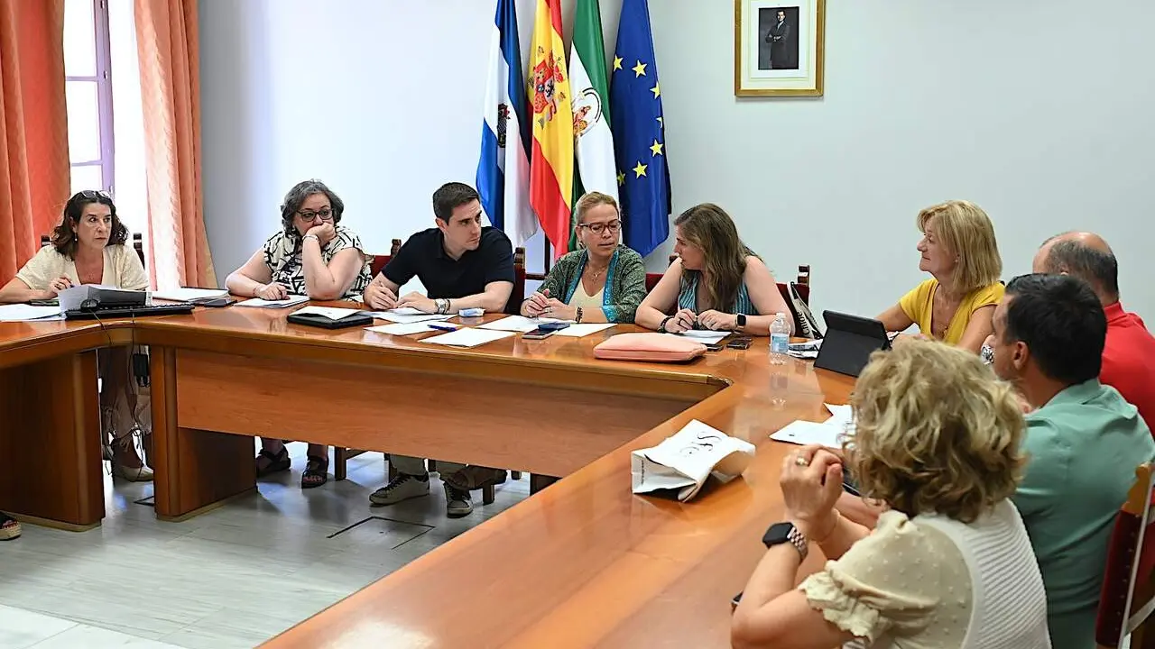  Una imagen del consejo de administraci&oacute;n de Comujesa. | Viva Jerez. 