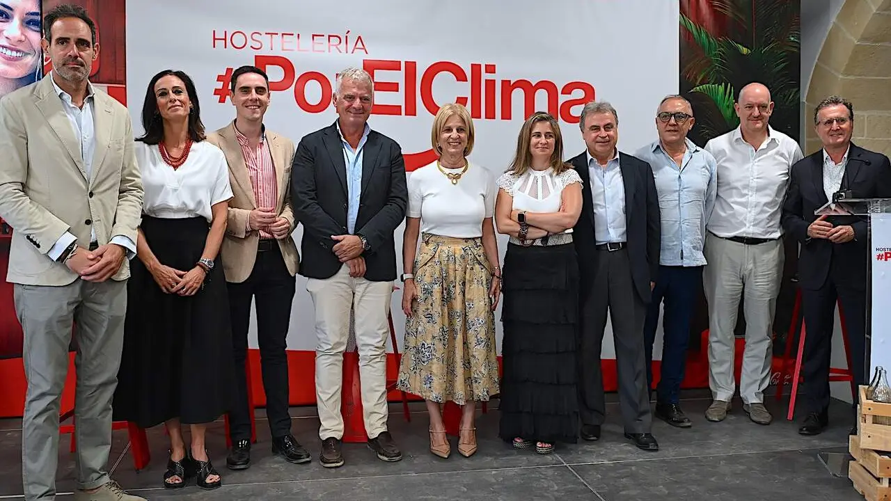  La alcaldesa ha clausurado el encuentro sobre hosteler&iacute;a y sostenibilidad en el Alc&aacute;zar. |  jerez.es 