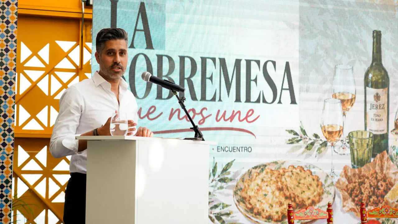  Leandro Martins, gerente de &Aacute;rea Sur, en la presentaci&oacute;n de Gastrol&eacute;. |  Viva 
