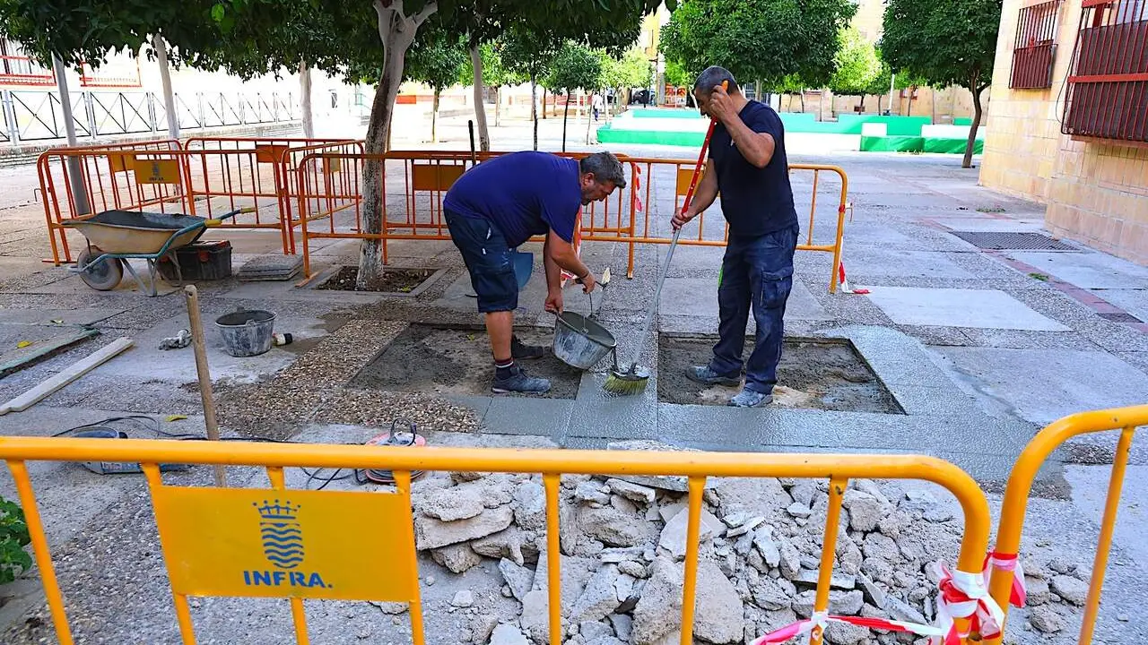  Arreglos en Plaza Ronda en La Granja. | jerez.es 