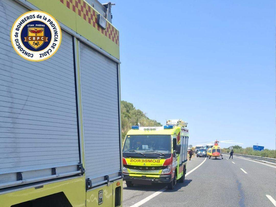 El herido tuvo que ser evacuado en helicóptero de la autovía | Bomberos.