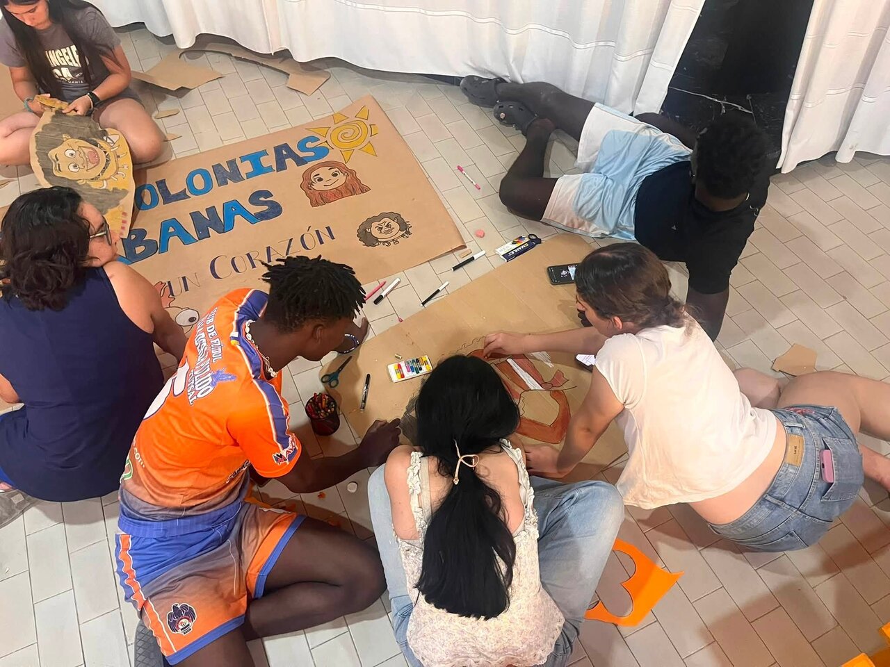 Una de las actividades realizadas en los talleres de Cáritas. | Cáritas