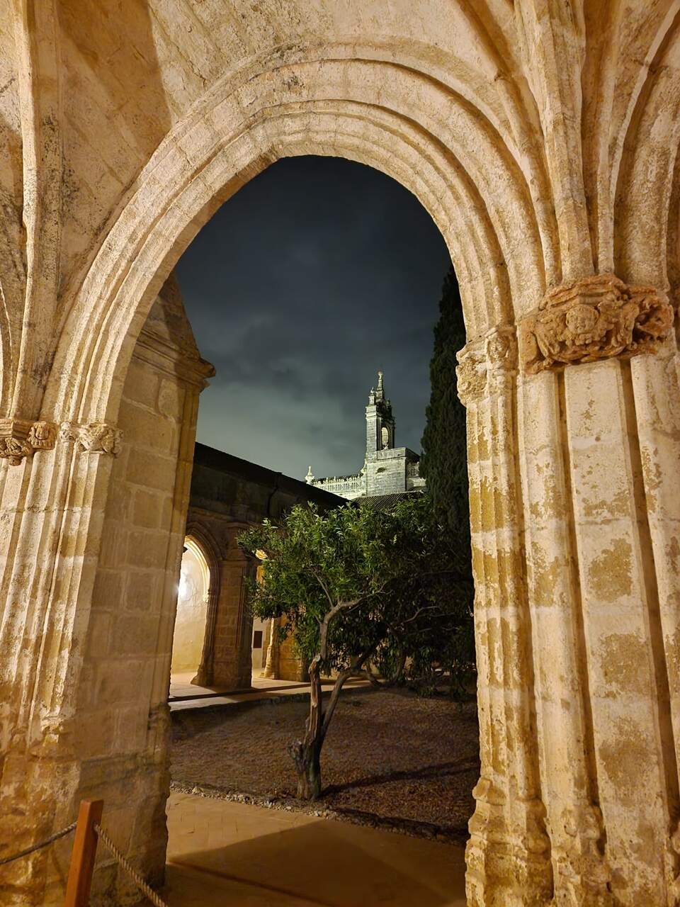 Interior de la Cartuja de Jerez. | Viva Jerez.